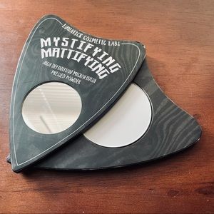 Lunatick Cosmetic Labs Mattifying Pressed Powder